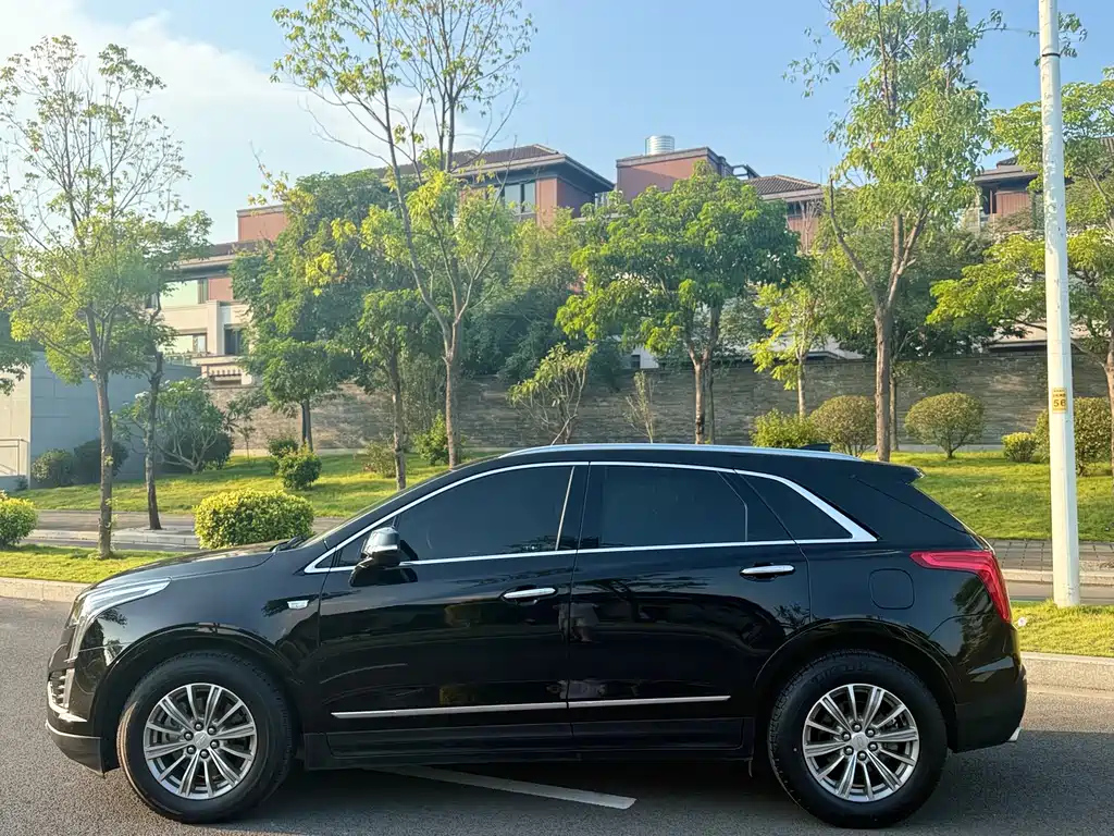 CADILLAC XT5 2018
