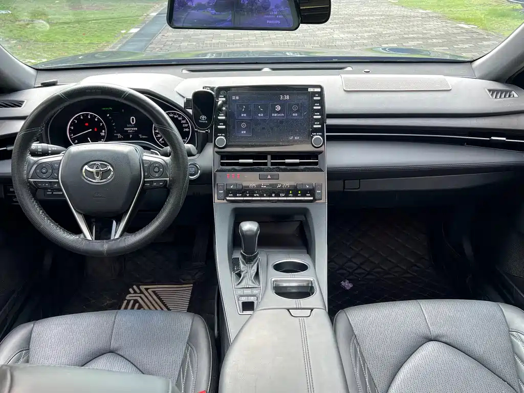 TOYOTA AVALON 2019