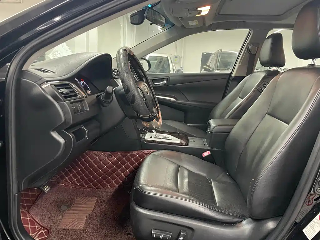 TOYOTA CAMRY 2016