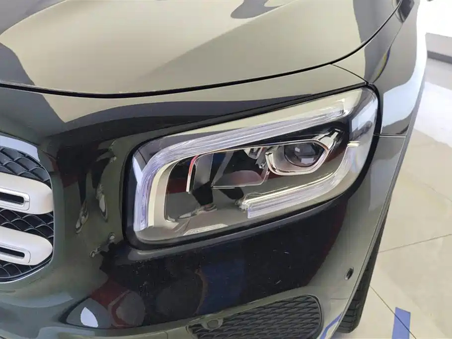 MERCEDES BENZ GLB 2022