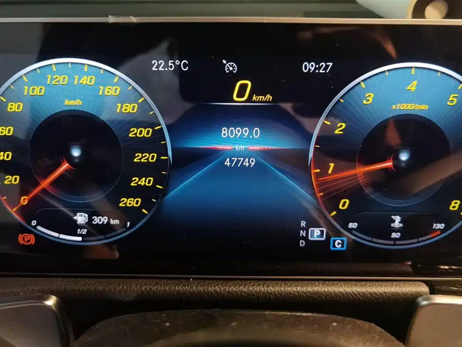 MERCEDES BENZ GLB 2020