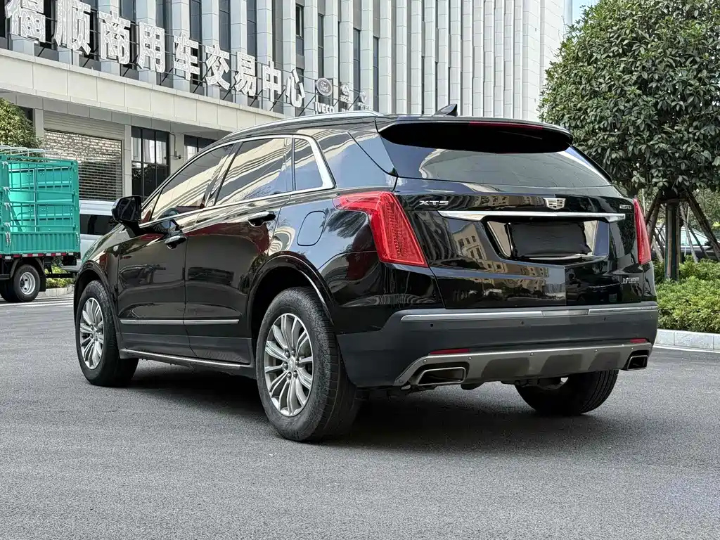 CADILLAC XT5 2016