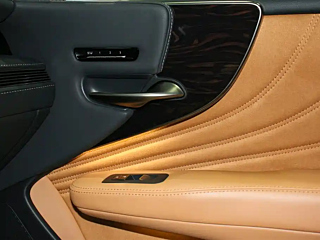 LEXUS LS 2021 YEAR 500H DELUXE EDITION 2021