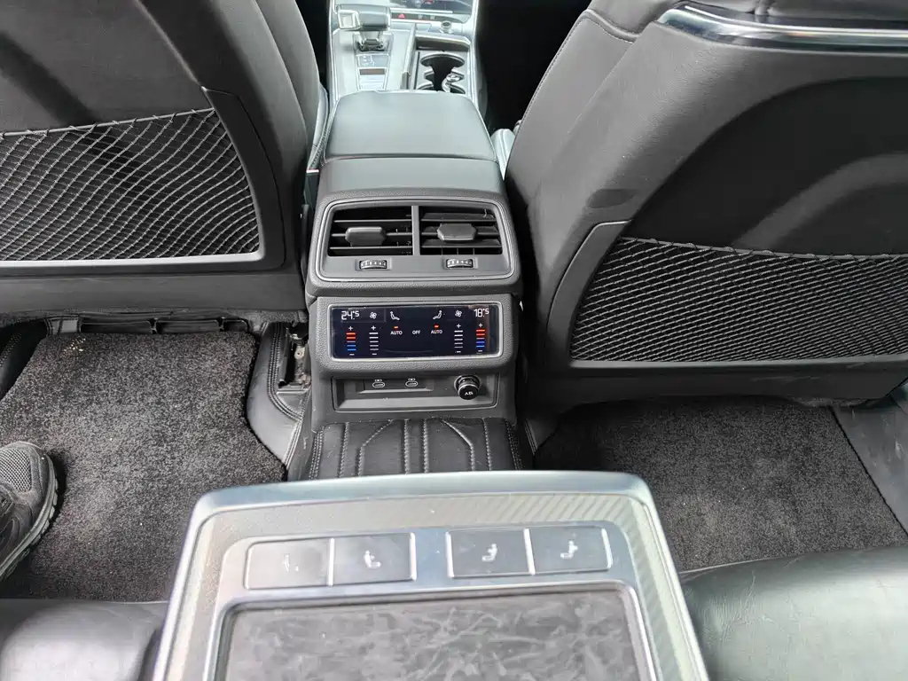 AUDI A6L 2023