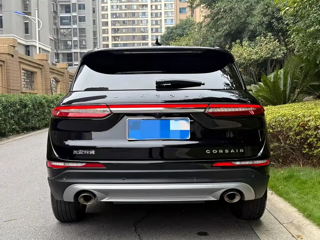 LINCOLN ADVENTURER 2021