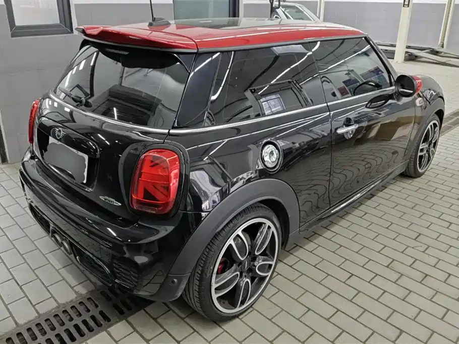 MINI JCW 2021
