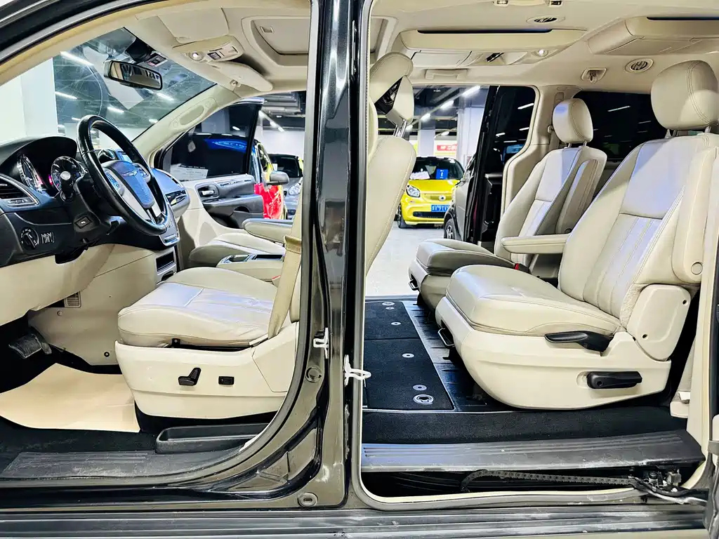 CHRYSLER BIG 捷龙 IMPORT 2014
