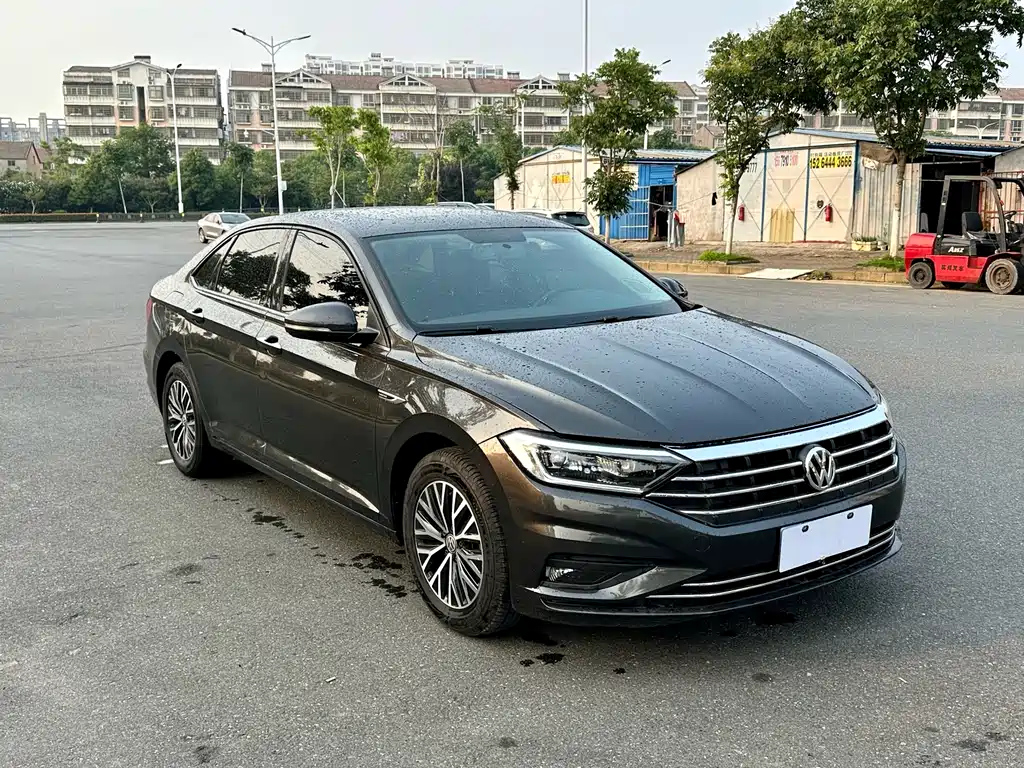 VOLKSWAGEN SAGITAR 2021