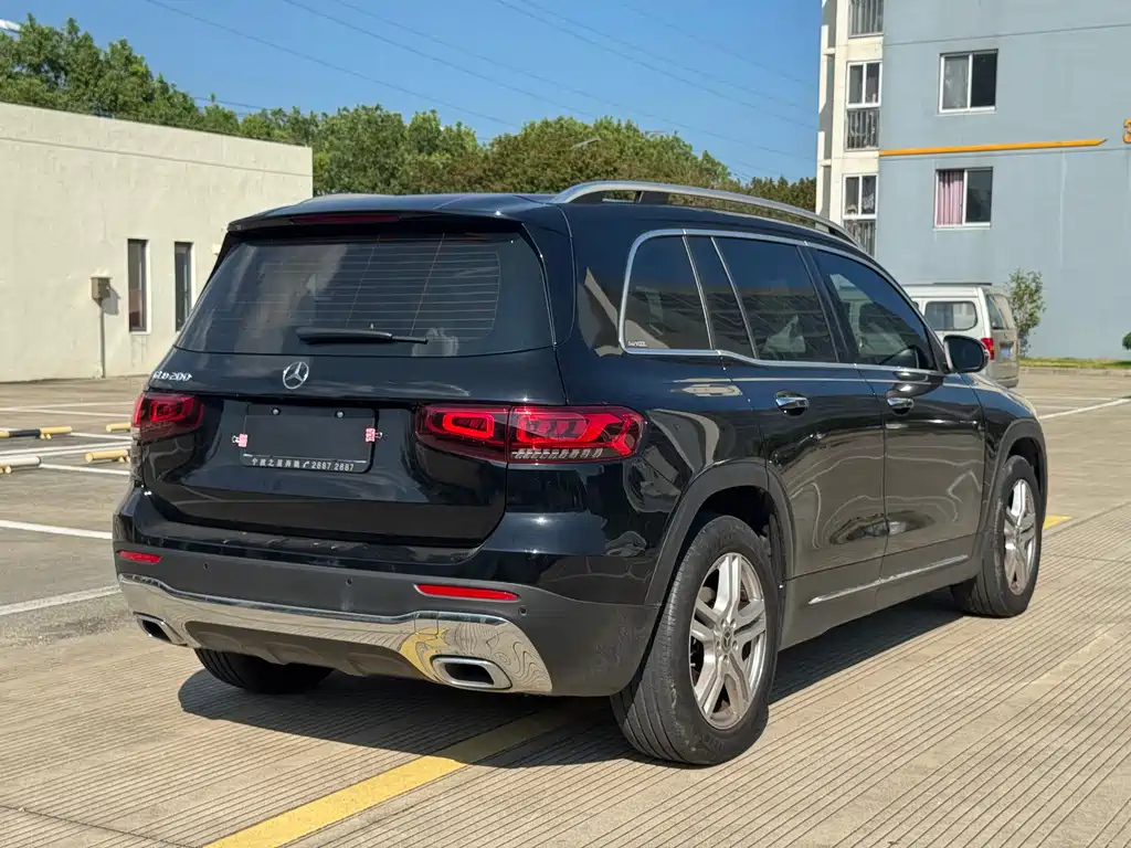 MERCEDES BENZ GLB 2022