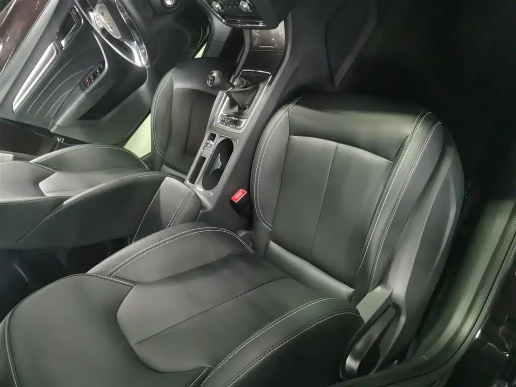 ROEWE I6 2017