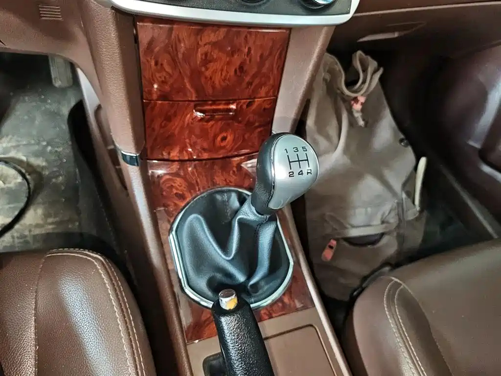 ZOTYE Z300 2016