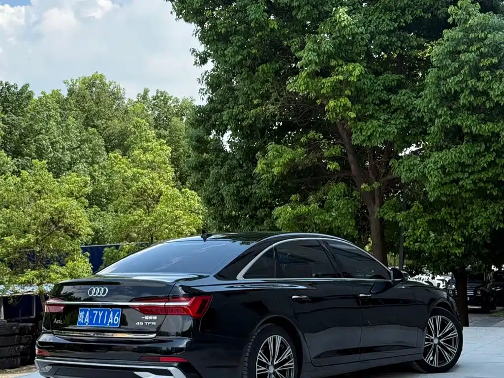 AUDI A6L 2019