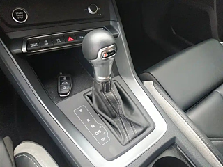 AUDI Q3 2024 YEAR 40 TFSI FASHION DYNAMIC 2024
