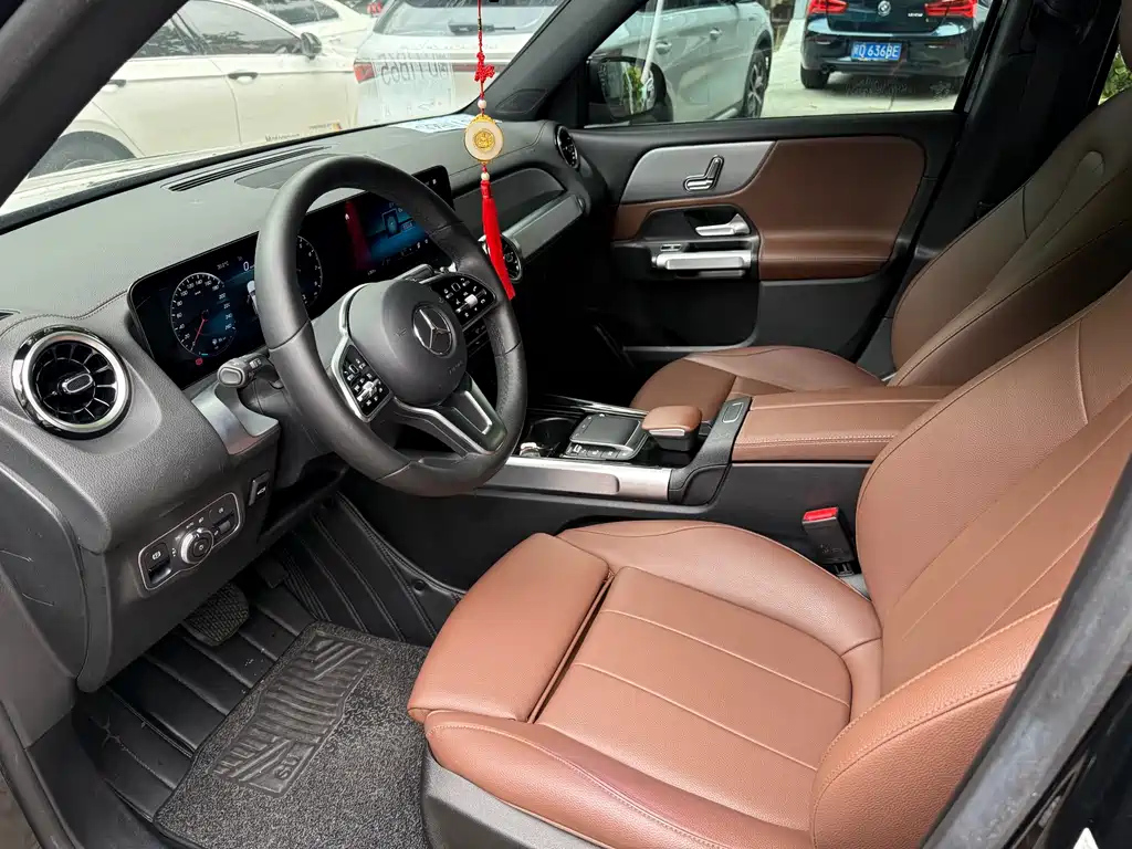 MERCEDES BENZ GLB 2022