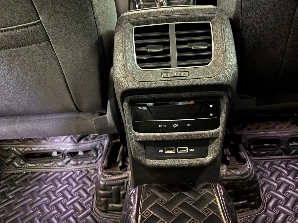 VOLKSWAGEN TAYRON 2020