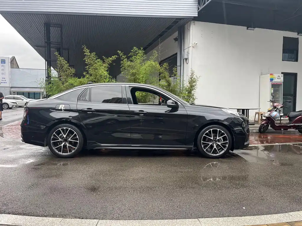 LYNK&CO 03 2019