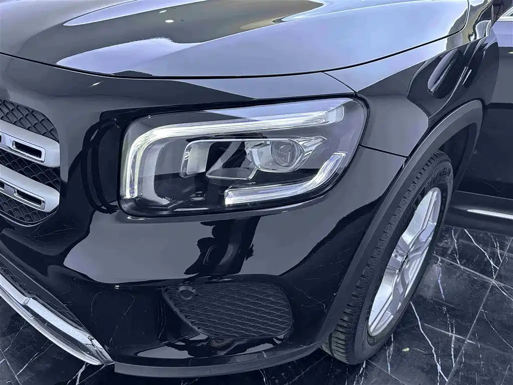 MERCEDES BENZ GLB 2022