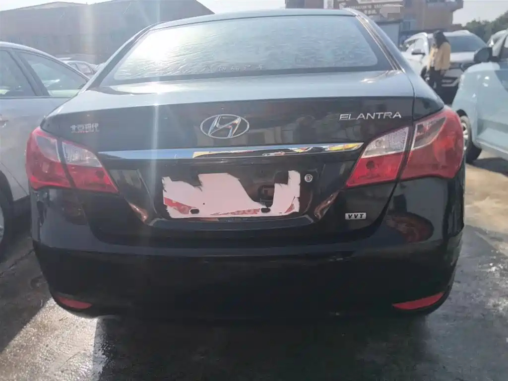 HYUNDAI CELESTA 2015