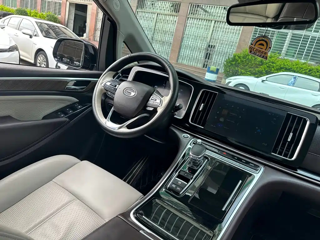 TRUMPCHI M8 2022
