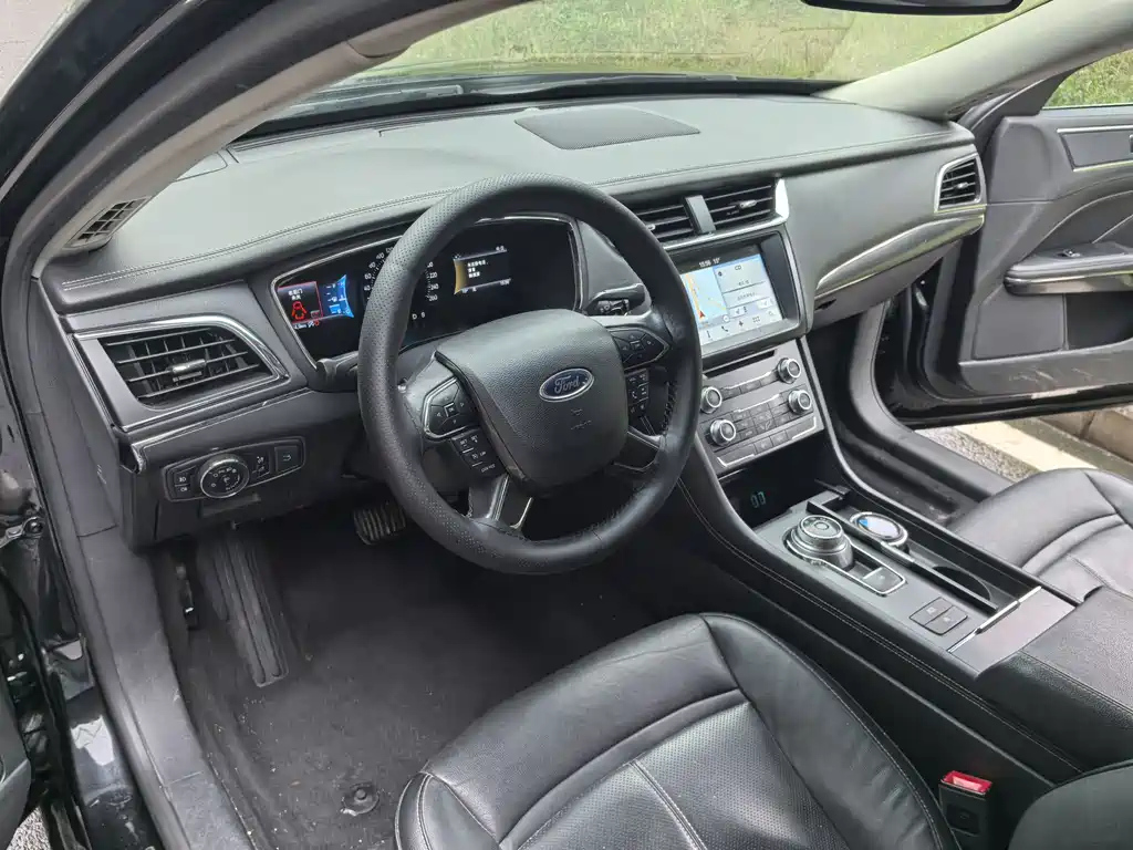 FORD TAURUS 2016