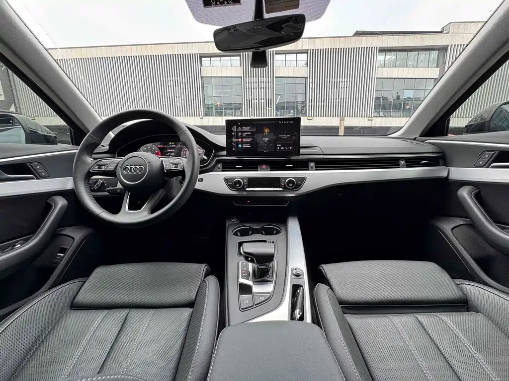 AUDI A4L 2020