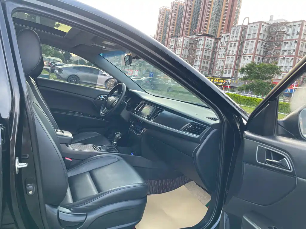 HYUNDAI MISTRA 2017