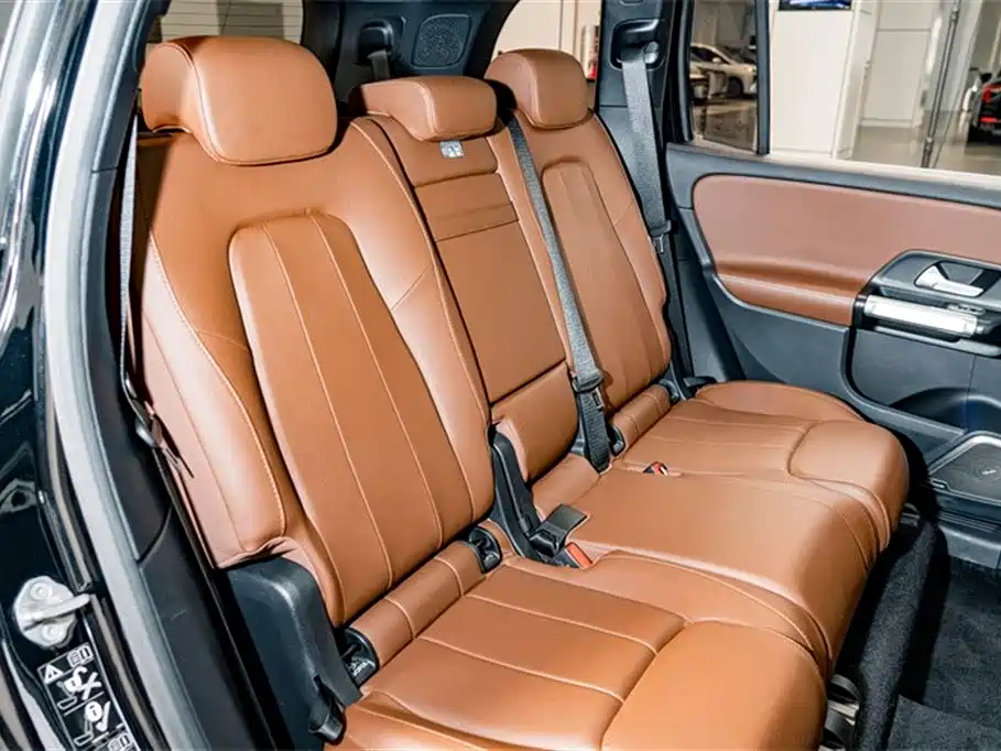 MERCEDES BENZ GLB 2023