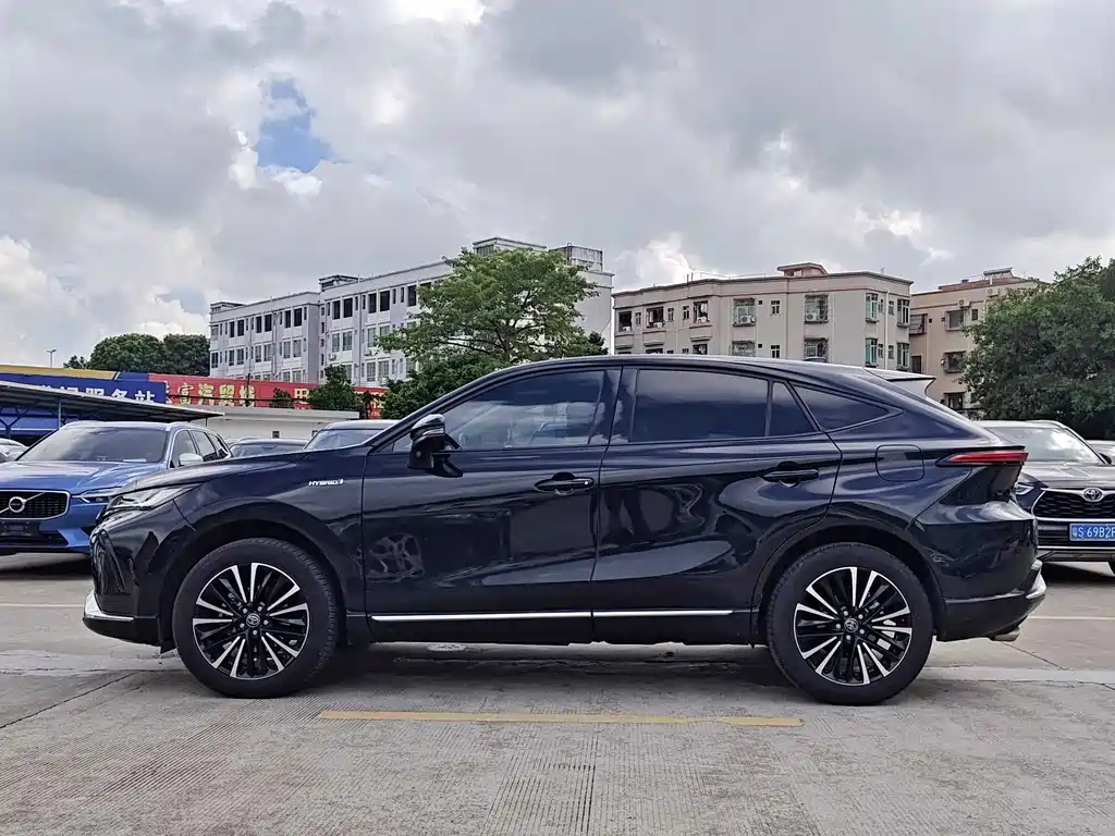 TOYOTA VENZA 2022