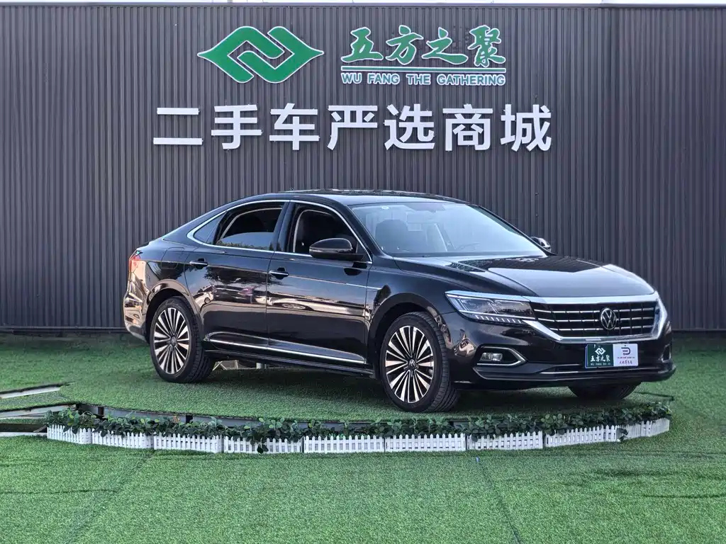 VOLKSWAGEN PASSAT 2020