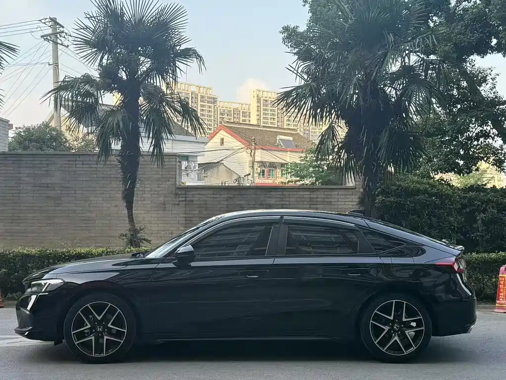 HONDA CIVIC 2023