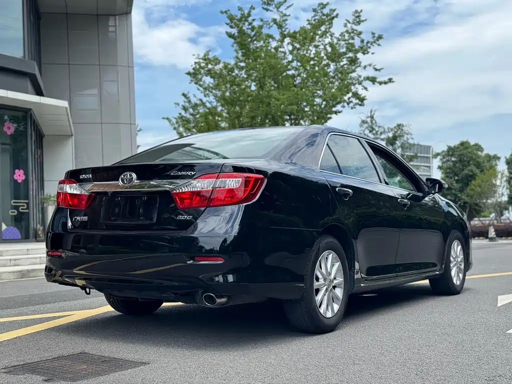 TOYOTA CAMRY 2013