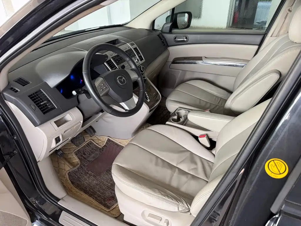 MAZDA 8 2013