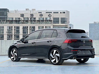 VOLKSWAGEN GOLF GTI 2022