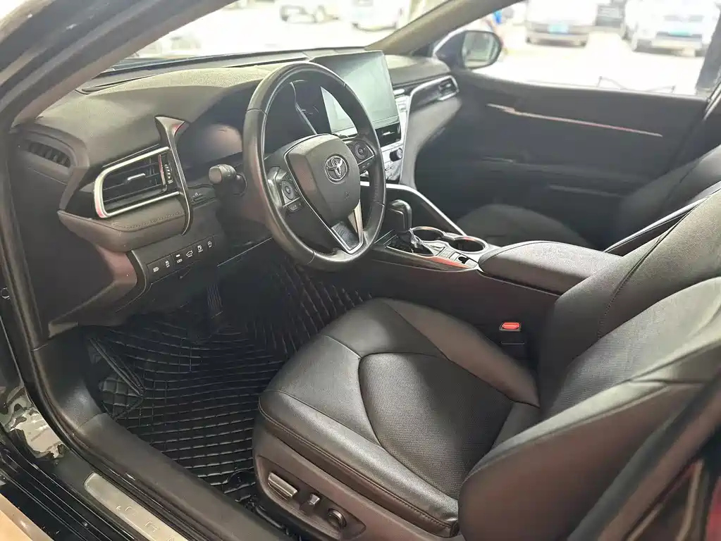 TOYOTA CAMRY 2021