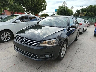 VOLKSWAGEN BORA 2015