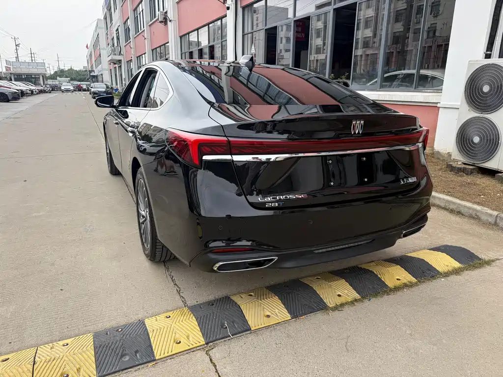 BUICK LACROSSE 2025