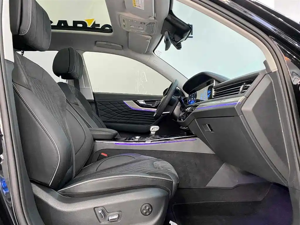 HONGQI HS5 2022