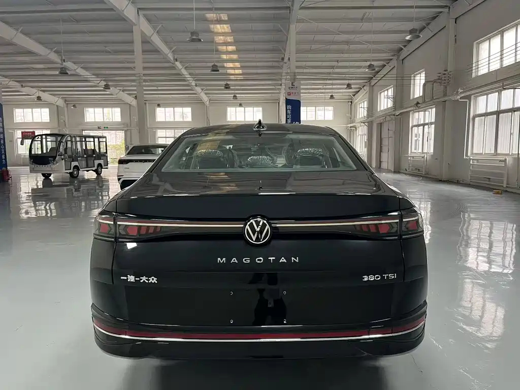VOLKSWAGEN MAGOTAN 2025