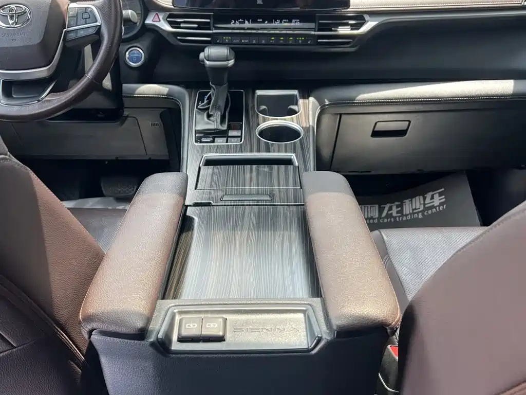 TOYOTA SIENNA SIENNA 2021