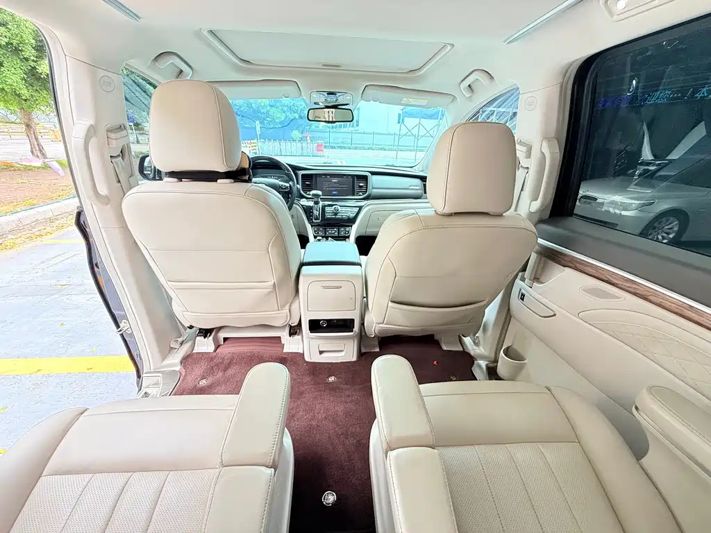 TRUMPCHI M8 2019