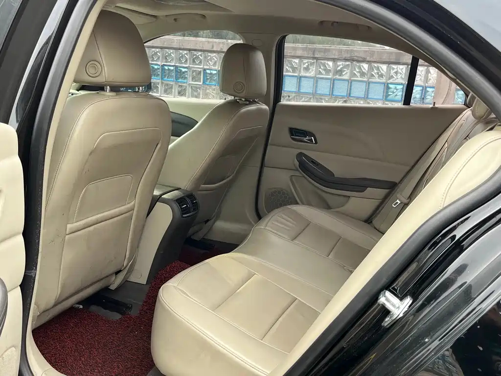 CHEVROLET MALIBU 2012