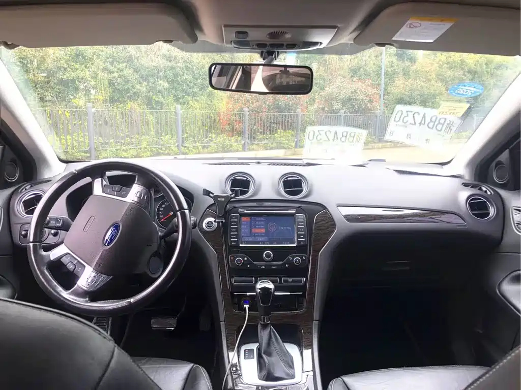 FORD MONDEO - WINNER 2010