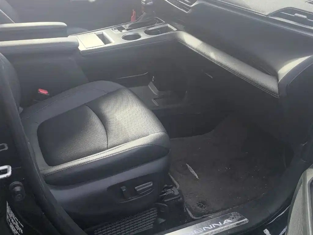 TOYOTA SIENNA SIENNA 2023