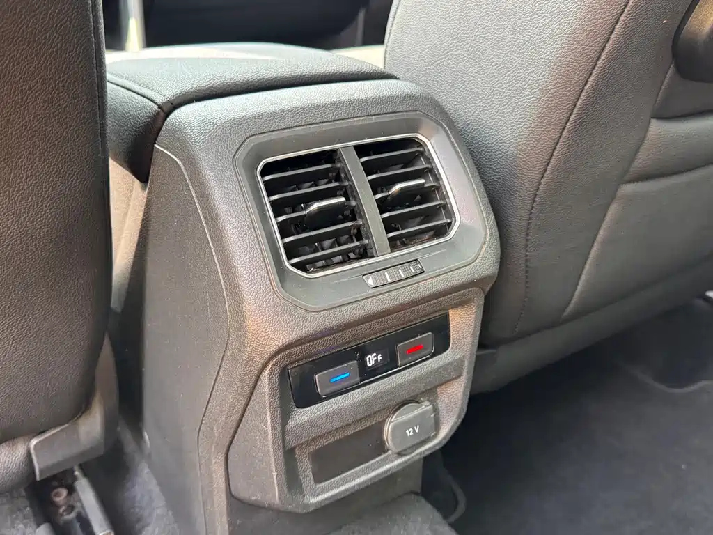 VOLKSWAGEN TIGUAN 2017