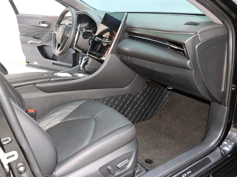 TOYOTA AVALON 2022