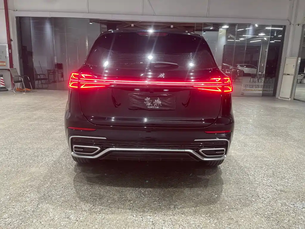 HONGQI HS5 2023