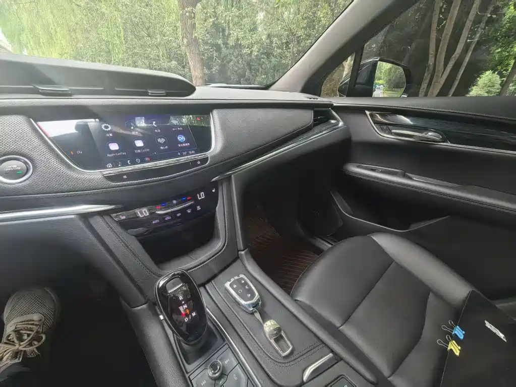 CADILLAC XT5 2022