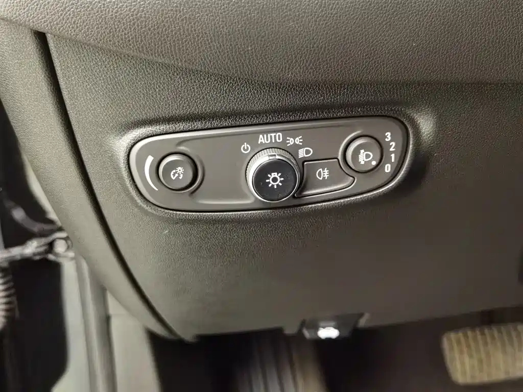 CHEVROLET EXPLORER 2022