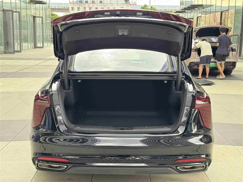 HONGQI H5 2025