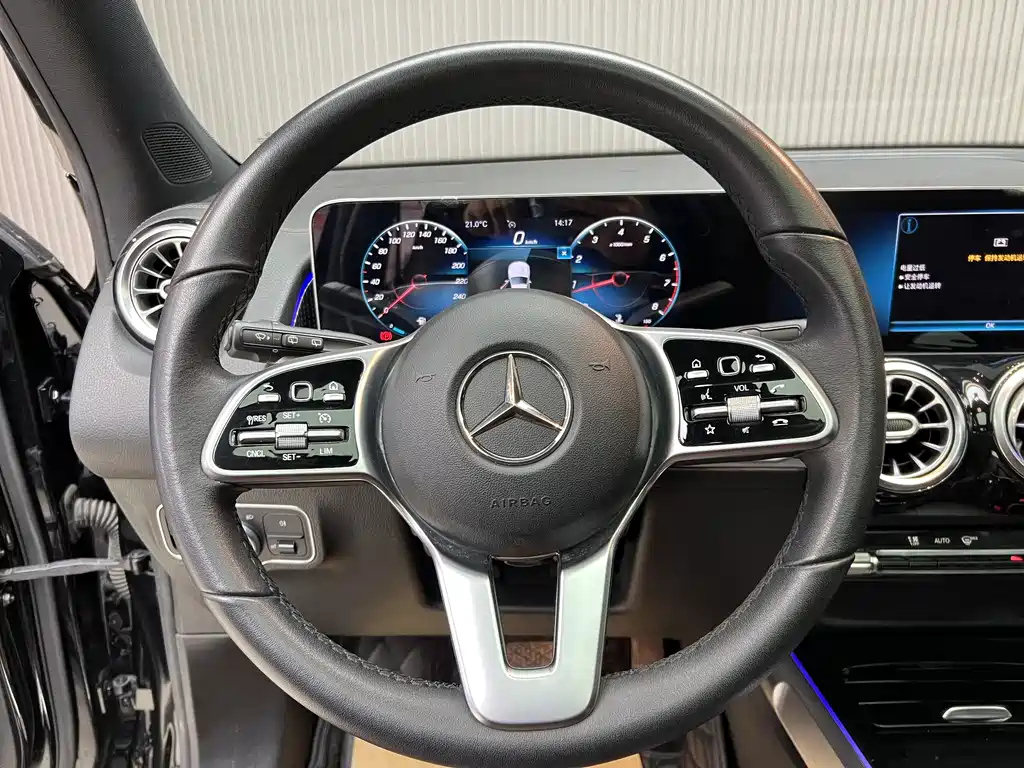 MERCEDES BENZ GLB 2020
